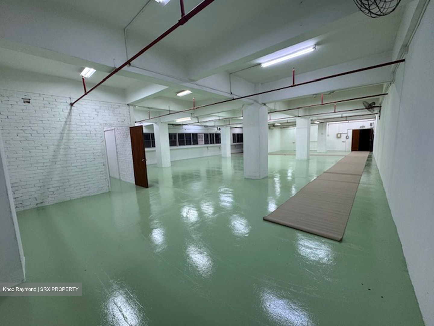 Tong Lee Building Block B (D13), Factory #481909751